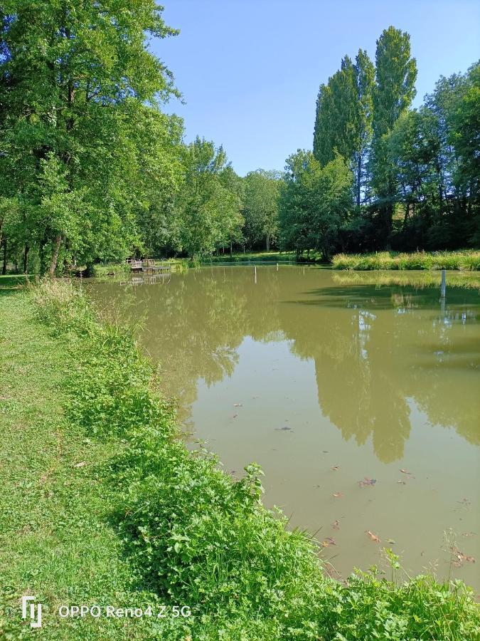 Gite Insolite Le Pressoir En Touraine Vallières-les-Grandes Exterior photo
